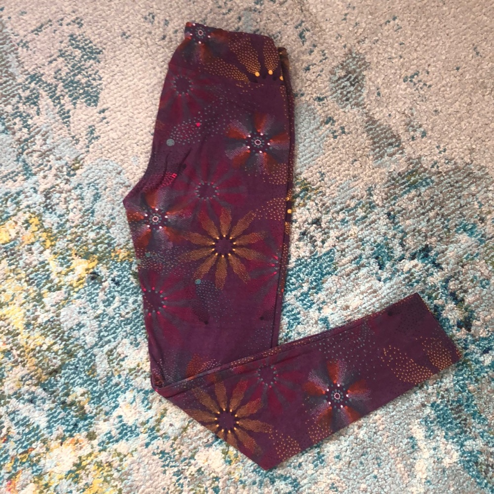 🔴 5/25 Lularoe Leggings OS